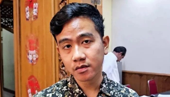 Disinggung soal Status sebagai Kader PDIP, Gibran: Biar Pimpinan Partai yang Beri Pernyataan