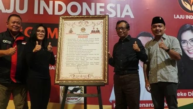 Calon wakil presiden (cawapres) Mahfud MD mengajak masyarakat untuk memilih pemimpin yang tepat tanpa perlu takut dengan ancaman dan tidak tergoda oleh rayuan politik uang.