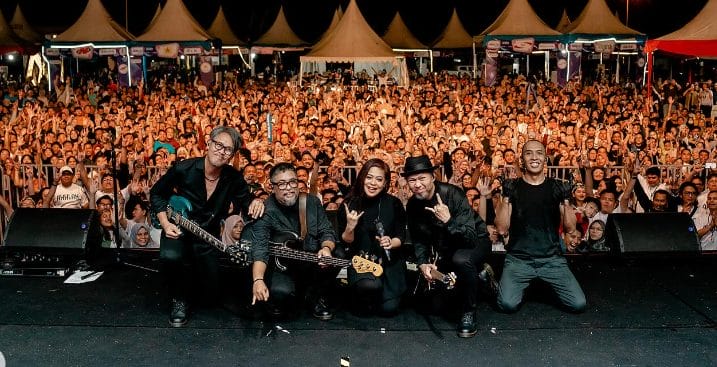 Rekam jejak band Cokelat yang jadi pembuka acara debat calon wakil presiden (cawapres) pada Jumat, (23/12). (Foto: instagram/cokelat_band)