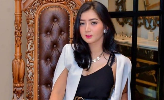 Profil Pratiwi Noviyanthi