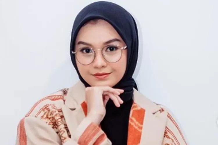 Profil Salma Salsabil