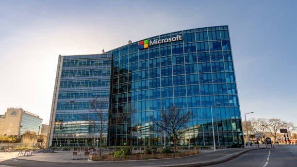 Fakta-fakta Microsoft bakal hapus aplikasi WordPad, sebuah aplikasi untuk menulis dan mengolah kata usai 29 tahun beroperasi. Aplikasi WordPad pertama kali diperkenalkan pada tahun 1995 dan telah menemani para pengguna Microsoft untuk menulis dan mengolah kata.