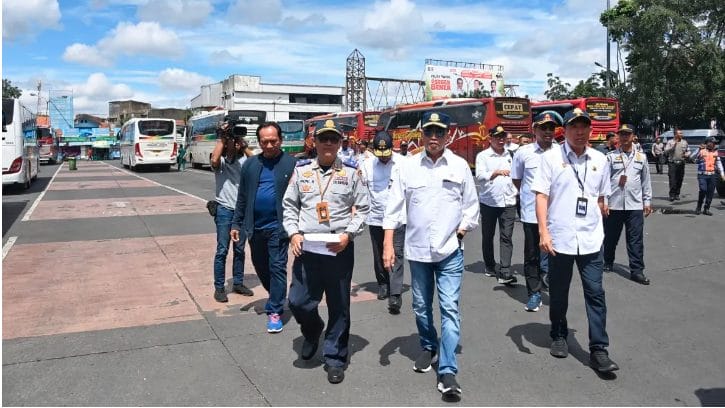 Dukung pembangunan infrastruktur transportasi, pemerintah lewat Menteri Perhubungan Budi Karya Sumadi lakukan sejumlah langkah inovatif untuk mendorong masyarakat menggunakan transportasi umum dalam menjalani aktivitas sehari-hari.