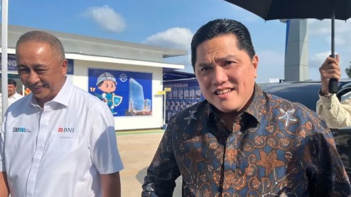 Demi tumbuhkan ekonomi, Menteri BUMN Erick Thohir menyatakan Indonesia harus kembangkan megacity baru. Sebab hingga kini, jelasnya, baru ada dua megacity di Indonesia. Yakni, Jakarta dan Surabaya.