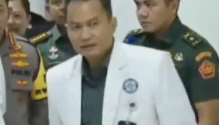 Fakta-fakta Gunawan Rusuldi Ditegur Mayor Teddy saat Bersama Jokowi