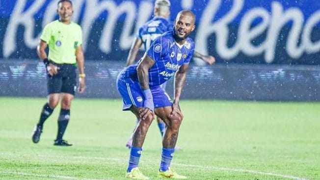 David Da Silva selebrasi kemenangan klubnya, Persib Bandung kontra RANS Nusantara FC. (Foto: Instagram)