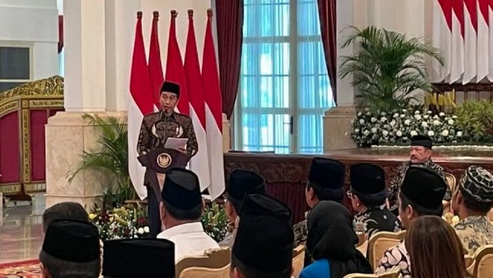 Alasan Partai Solidaritas Indonesia (PSI) untuk mendorong Presiden Joko Widodo atau Jokowi menjadi ketua koalisi partai politik yang berada di atas ketua umum partai.