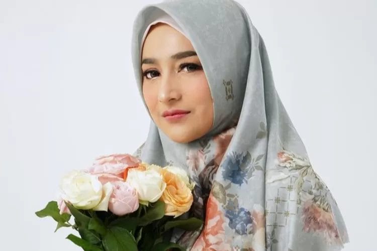 Profil Cindy Fatika Sari