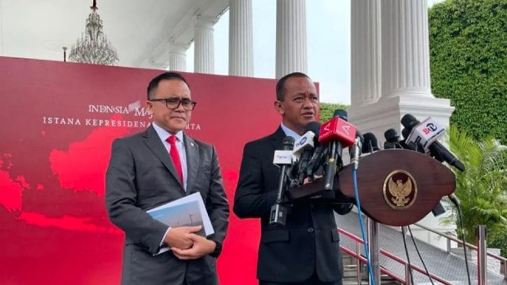 Menteri Investasi/Kepala Badan Koordinasi Penanaman Modal (BKPM), Bahlil Lahadalia, mengungkapkan hasil pertemuan antara mantan Perdana Menteri Inggris Tony Blair dan Presiden Joko Widodo (Jokowi) di Istana Kepresidenan.