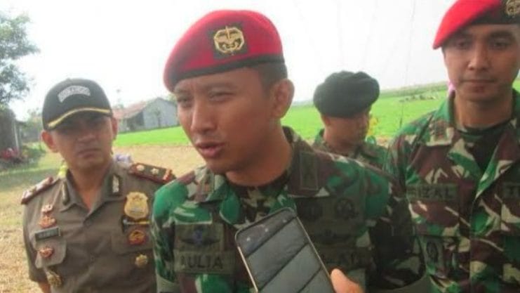 Brigadir Jenderal (Brigjen) TNI Aulia Dwi Nasrullah memecahkan rekor sebagai Jenderal TNI termuda yang pernah dilantik. Pada usia 46 tahun 4 bulan saat dilantik, ia menjadi salah satu dari lima orang dalam angkatannya yang naik pangkat dari Kolonel menjadi Brigjen.