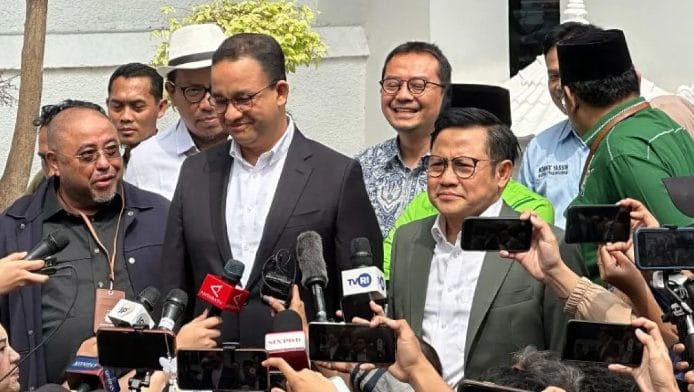 Calon Presiden nomor urut 1, Anies Baswedan, menjelaskan bahwa kehadirannya dalam acara penetapan Prabowo Subianto-Gibran Rakabuming Raka sebagai Presiden dan Wakil Presiden terpilih tidak berarti mengabaikan segala catatan terkait masalah yang timbul selama penyelenggaraan Pemilu 2024.