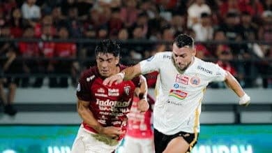 Anggota Komite Eksekutif (Exco) PSSI, Arya Sinulingga, menyampaikan tanggapannya mengenai lima klub Liga 1 yang dikenai sanksi oleh FIFA.