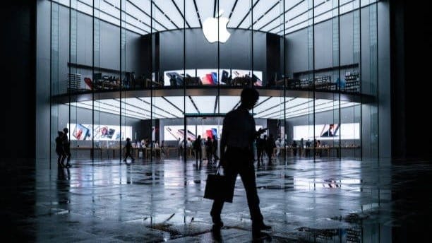 Apple telah mengumumkan secara mendadak bahwa mereka akan menggelar acara peluncuran produk secara online pada 7 Mei 2024 mendatang.