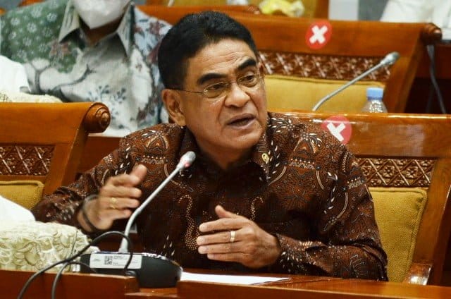 Anggota Komisi X DPR RI Andreas Hugo Pareira angkat bicara mengenai sikap Rektor Universitas Riau (Unri) yang mempolisikan mahasiswanya sendiri karena memprotes mahalnya biaya kuliah. (Foto: DPR RI)