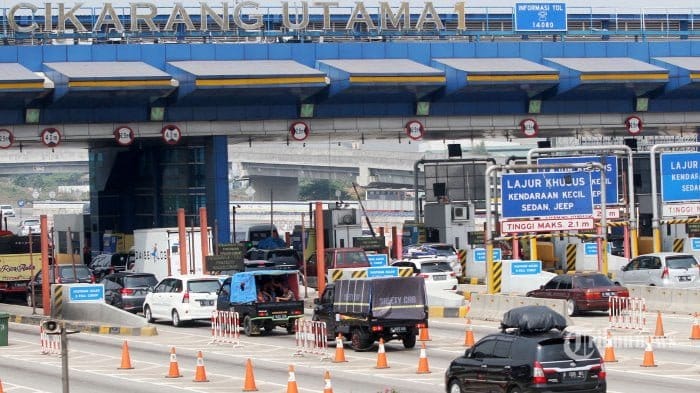 Gerbang Tol Cikatama. Sumber Foto: Jasa Marga