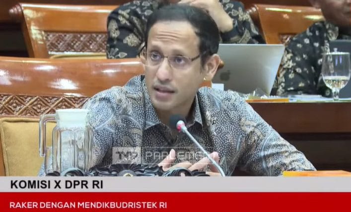 Mendikbud-Ristek Nadiem Makarim, dipanggil Komisi X DPR RI perihal kenaikan UKT yang sedang marak dibicarakan mahasiswa di berbagai perguruan tinggi. (Foto: Tangkapan layar TV Parlemen)