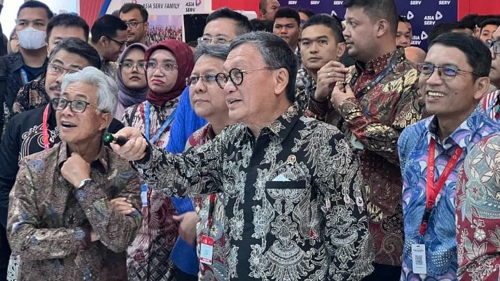 Menteri Energi dan Sumber Daya Mineral (ESDM), Arifin Tasrif, menegaskan bahwa kebijakan Harga Gas Bumi Tertentu (HGBT) atau penawaran gas dengan harga di bawah 6 dolar AS per MMBTU bagi tujuh kelompok industri akan berlanjut.