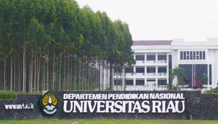 Kronologi Mahasiswa Unri Dipolisikan Rektor setelah Kritik UKT Mahal