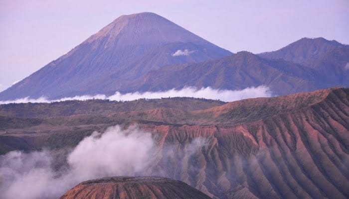 Fakta-fakta 3 Turis Asing Pamer Bokong saat Berfoto di Bromo