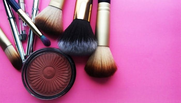 Ladies Wajib Tahu! Ini Urutan Make Up yang Benar agar Natural dan Tahan Lama