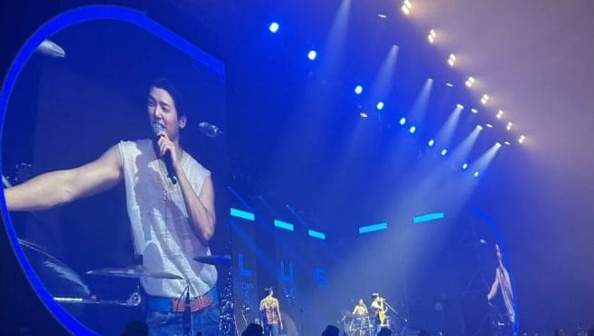 Band Korea Selatan CNBLUE membuat sejumlah momen menarik selama konser CNBLUE LIVE 'CNBLUENTITY' IN JAKARTA. Bahkan, ada sebuah kalimat yang sangat familiar dan tren di media sosial. Yakni, 'menyala abangku!'