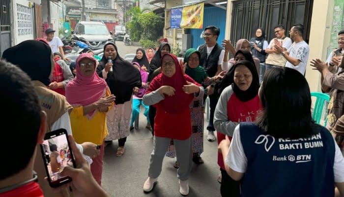 Berbagi di Panti Jompo Pusaka 41, Alumni Relawan Bakti BUMN Beri Dampak Positif dan Saling Bantu