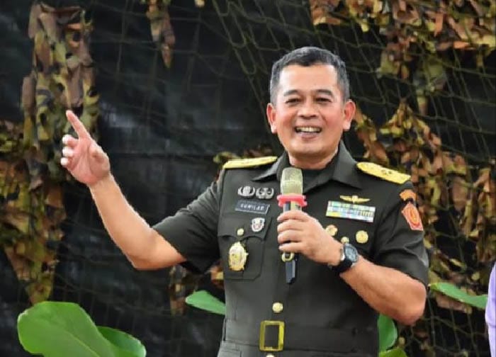 Mabes TNI menyatakan pihaknya akan mengusut tuntas laporan yang dilayangkan keluarga wartawan korban atas kasus pembakaran rumah wartawan di Karo. (Foto: Kepala Pusat Penerangan TNI Mayjen Nugraha Gumilar/Indonesiadefense)