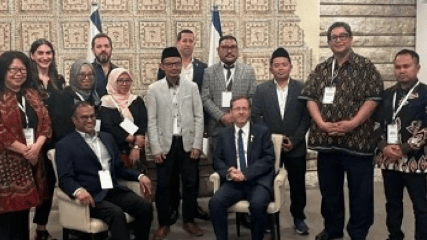 Lima tokoh muda Nahdlatul Ulama (NU) bertemu dengan Presiden Israel, Isaac Herzog. (Foto: Antara)