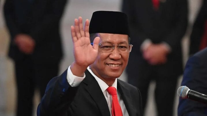 Presiden Joko Widodo (Jokowi) telah menginstruksikan Supratman Andi Agtas, yang baru saja dilantik sebagai Menteri Hukum dan HAM (Menkumham) menggantikan Yasonna Laoly, untuk melakukan reformasi hukum.