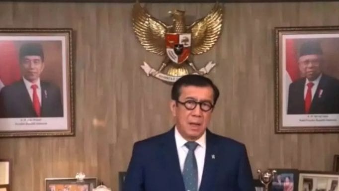 Meskipun demikian, PDIP tidak mempermasalahkan keputusan tersebut dan percaya bahwa masyarakat bisa menilai sendiri alasan di balik reshuffle ini.