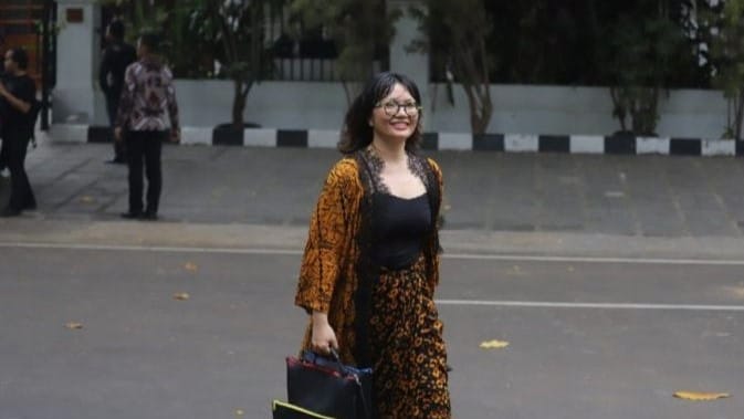 Stella Christie kini menjadi sorotan publik setelah dipanggil oleh Presiden terpilih Prabowo Subianto ke kediamannya di Jakarta pada 14-15 Oktober 2024. (Foto: Okezone)