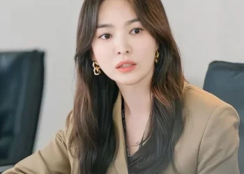 Song Hye Kyo masuk dalam daftar 10 artis Korea tercantik 2024 pilihan penggemar. (Foto: Instgaram)