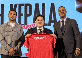 Patrick Kluivert bersama Ketua Umum PSSI, Erick Thohir (Foto: Inversi.id)